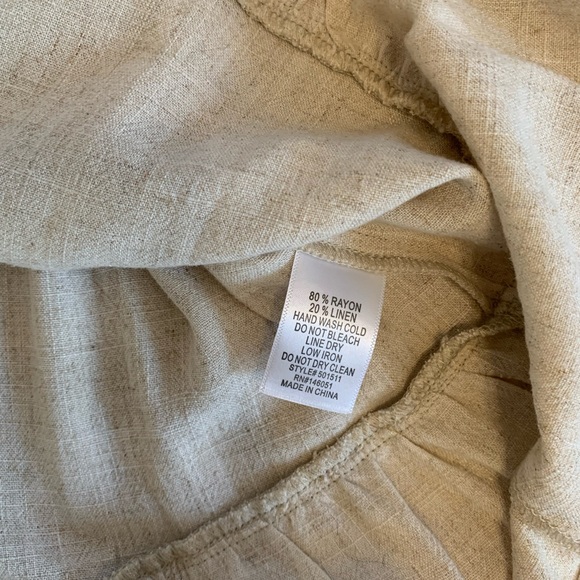 Monteau Dresses - Picture 3 of 3